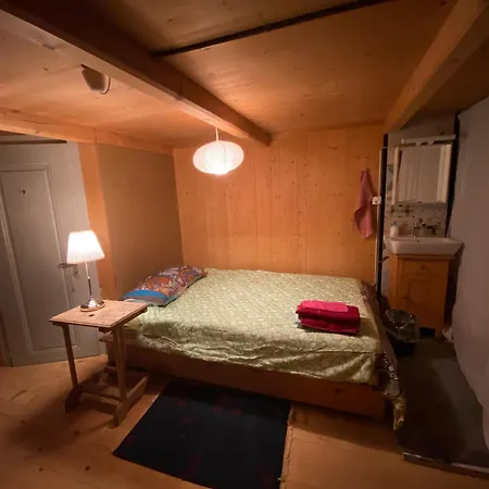 Apartment Casa Vegana, 3,5 Zi Wohnung, 5 Pl, 2 Baeder Trun