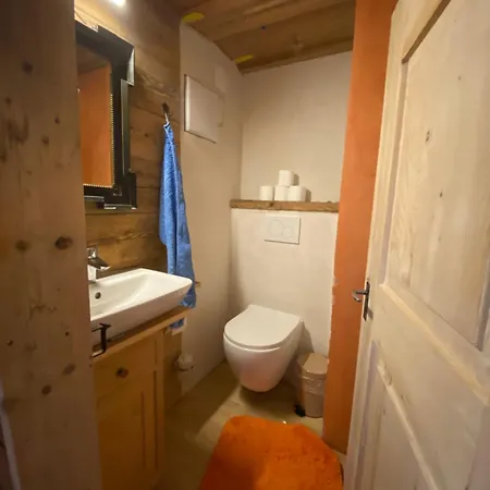 Casa Vegana, 3,5 Zi Wohnung, 5 Pl, 2 Baeder Trun