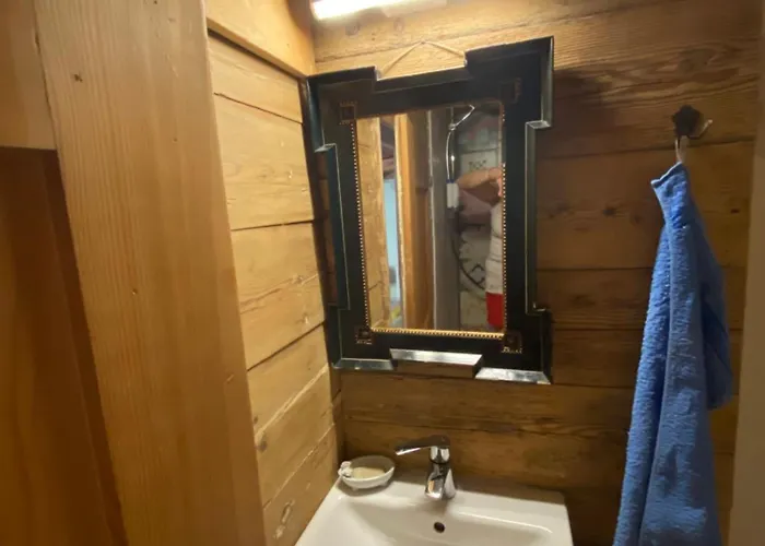 Casa Vegana, 3,5 Zi Wohnung, 5 Pl, 2 Baeder Apartamento Trun