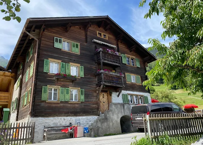 Casa Vegana, 3,5 Zi Wohnung, 5 Pl, 2 Baeder Apartamento Trun