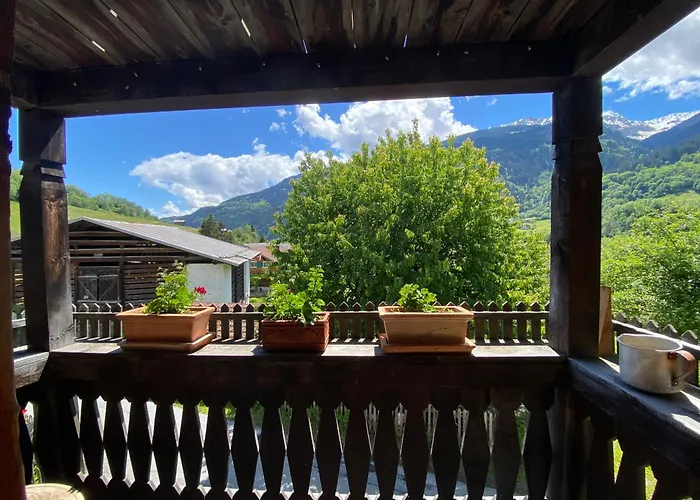 Casa Vegana, 3,5 Zi Wohnung, 5 Pl, 2 Baeder Daire Trun