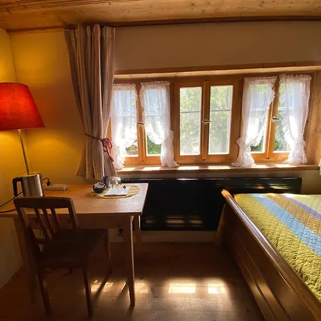 Casa Vegana, 3,5 Zi Wohnung, 5 Pl, 2 Baeder Trun