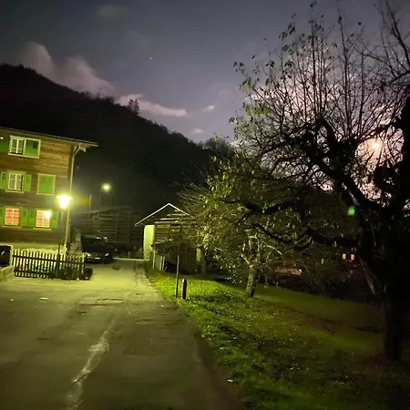 Appartamento Casa Vegana, 3,5 Zi Wohnung, 5 Pl, 2 Baeder Trun