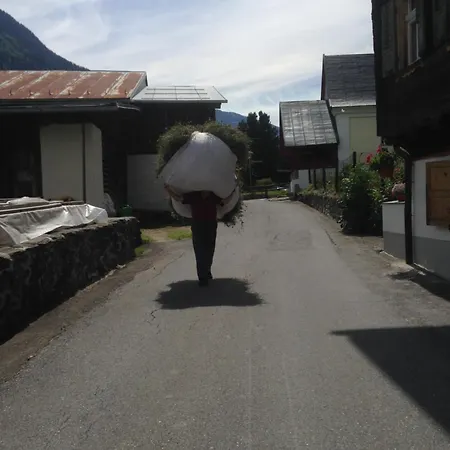 Appartamento Casa Vegana, 3,5 Zi Wohnung, 5 Pl, 2 Baeder Trun