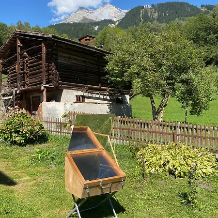 Casa Vegana, 3,5 Zi Wohnung, 5 Pl, 2 Baeder Trun